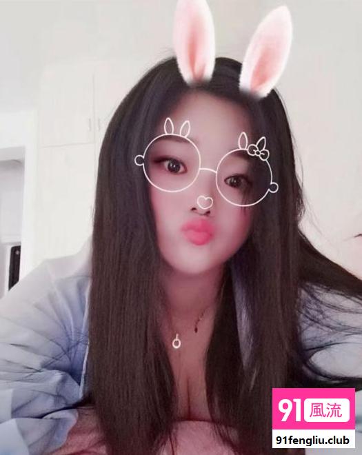 光谷大奶风骚小姨